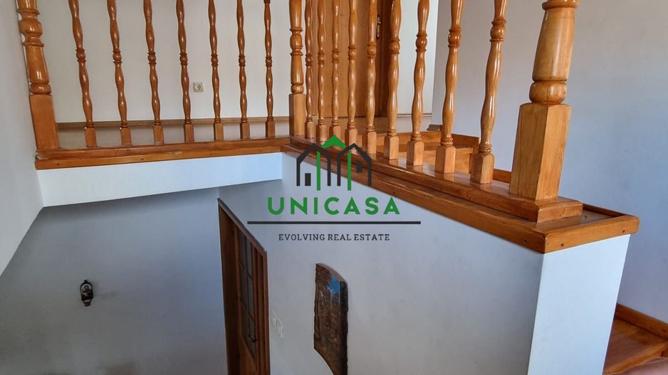 Casa - Vila - Ocnele Mari - Poză 18