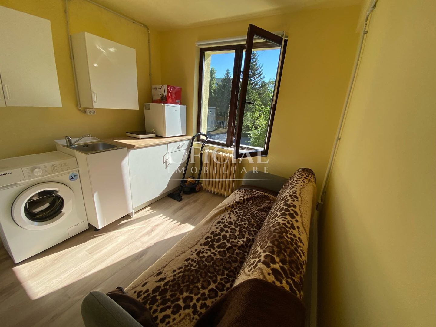Apartament 1 Camera | 11 Mp | Renovat | Gheorgheni Albac Hotel Royal - Poză 4