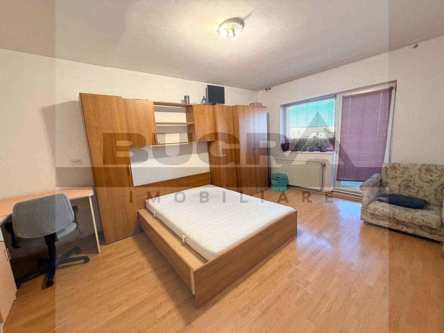 Apartament 3 camere, 65 mp, 2 balcoane, zona Kaufland - Poză 1