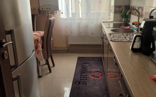 ageuropa.ro vinde apart. FINISAT cu 4 cam 84mp etajul 1 în Carpați 2 - Poză 10