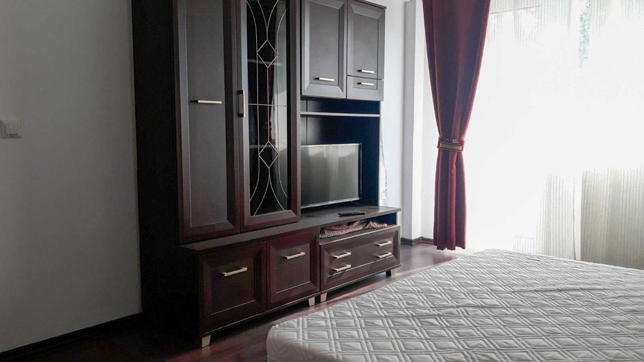 Apartament 1 cameră +loc de parcare 330euro str. Tudor Neculai-CUG - Poză 1