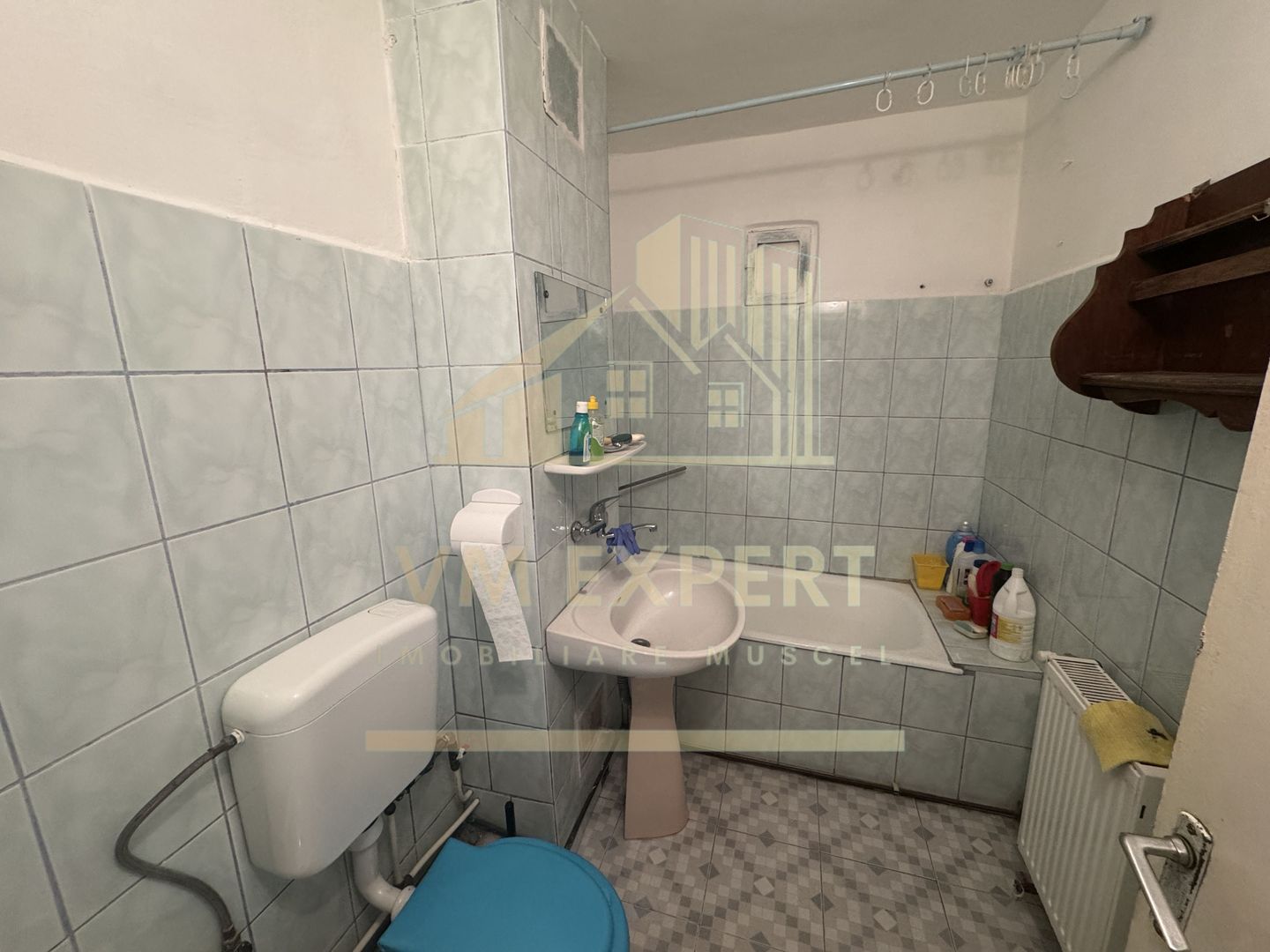 APARTAMENT 3 CAMERE ETAJ 2 GRUI  CAMPULUNG - Poză 7