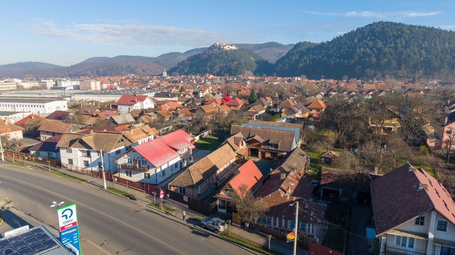 Casa de vanzare Rasnov + Spatiu Comercial | Teren 1062mp - Poză 4