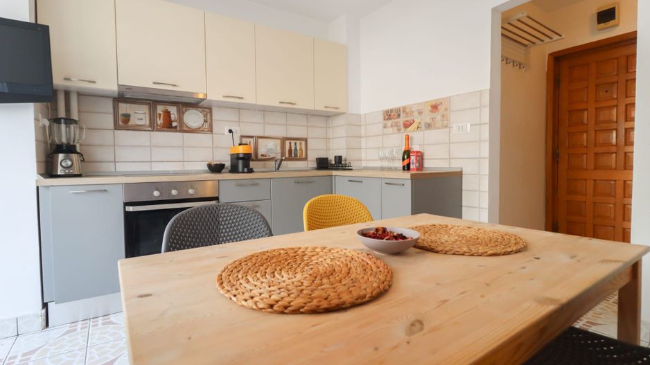 OBOR-PASAJ, STRADAL, BLOC REABILITAT, LIBER - Poză 20