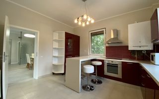 Oportunitate excelentă! Apartament in vilă, 5 camere. - Poză 9