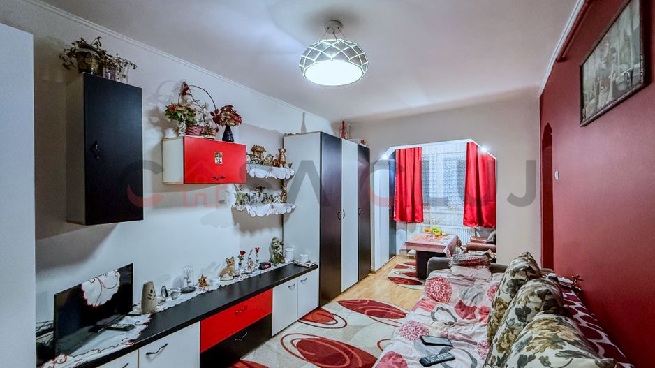 1 camera, Marasti, la cheie - Poză 1