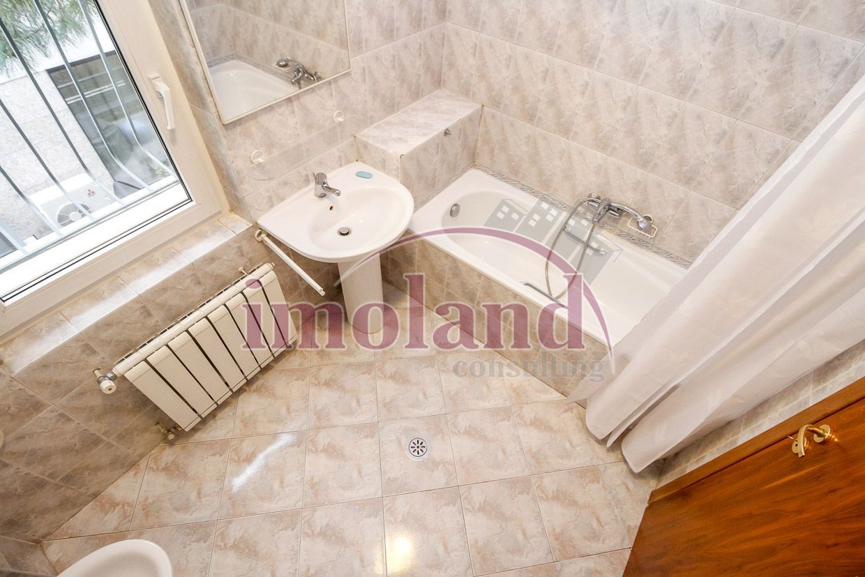 Inchiriere apartament - 4 camere - rezidential/birou - Primaverii - Poză 24