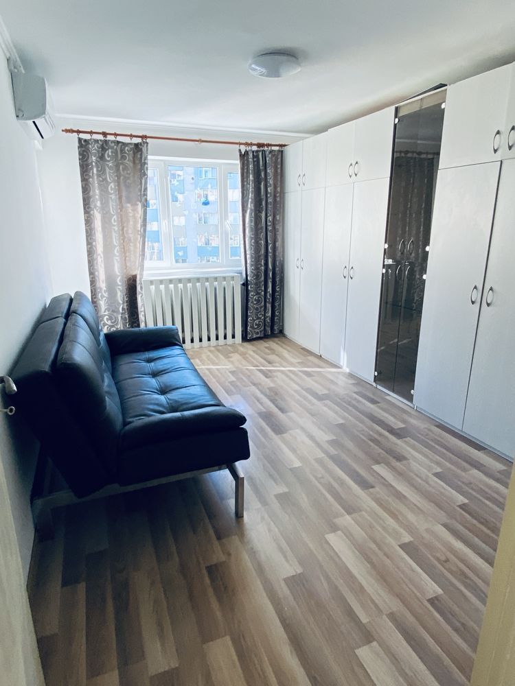 Apartament 3 Camere de vanzare - Poză 2