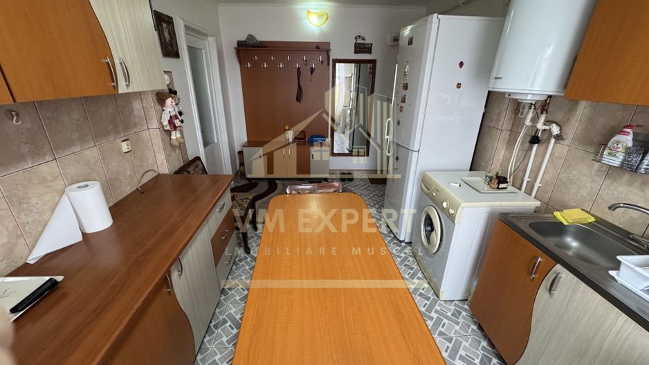 APARTAMENT 2 CAMERE ETAJ 4 CAMPULUNG VIȘOI - Poză 7
