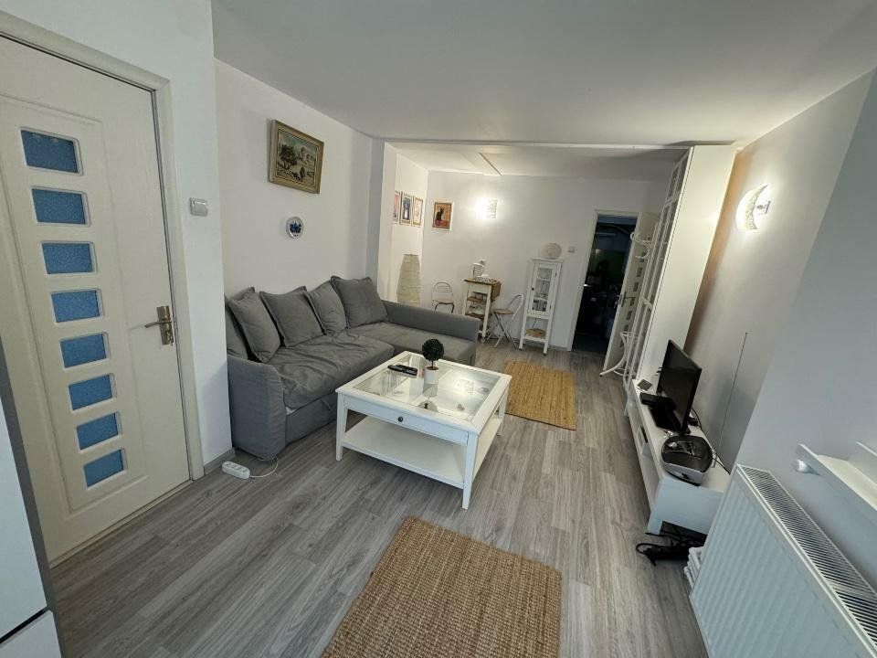 GARSONIERA DOMENII | EXPOZITIEI | CETRALA PROPRIE - Poză 3