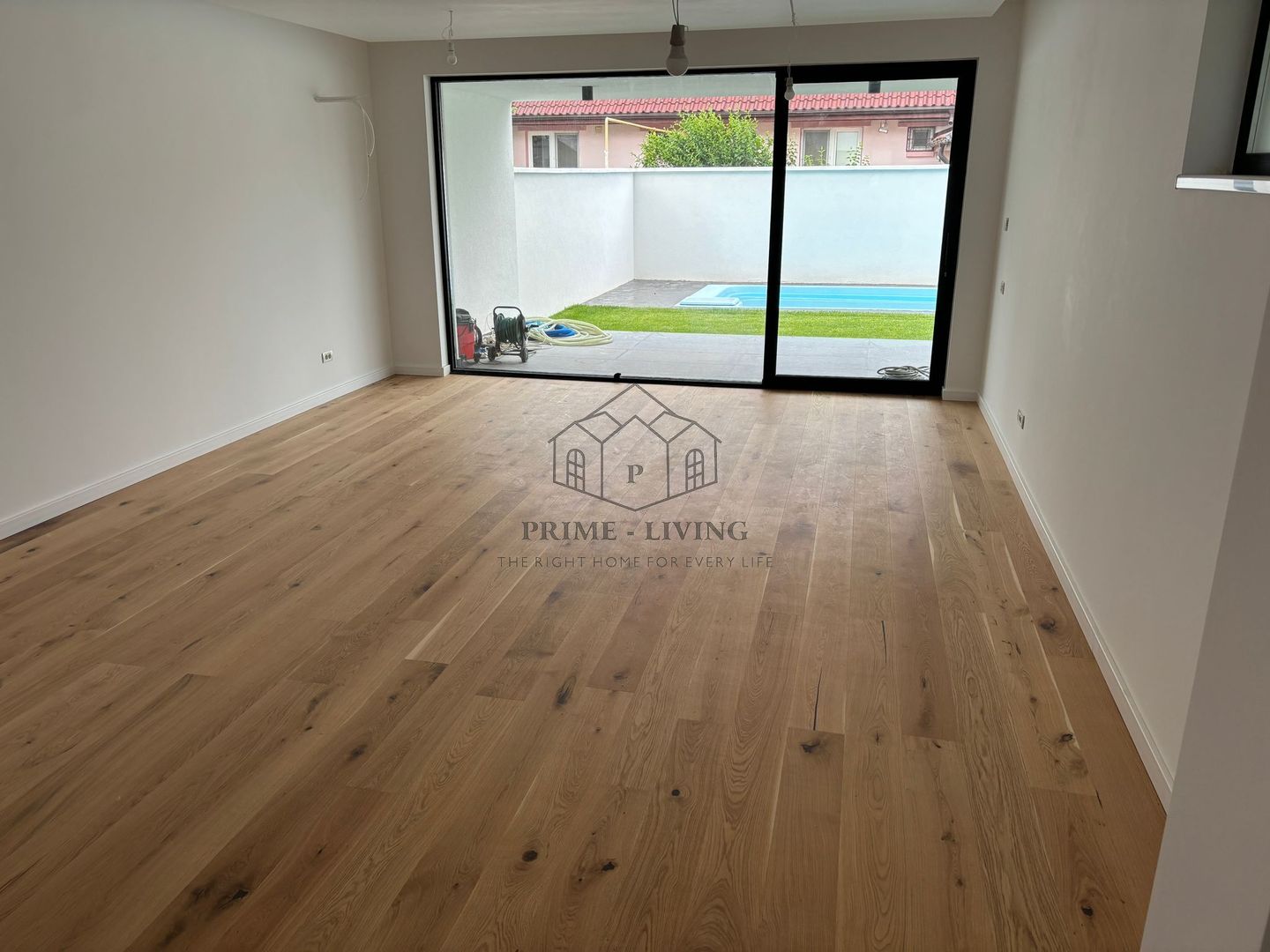 VILA CU 4 DORMITOARE SI PISCINA PRIVATA LA INCHIRIERE IN IANCU NICOLAE - Poză 2