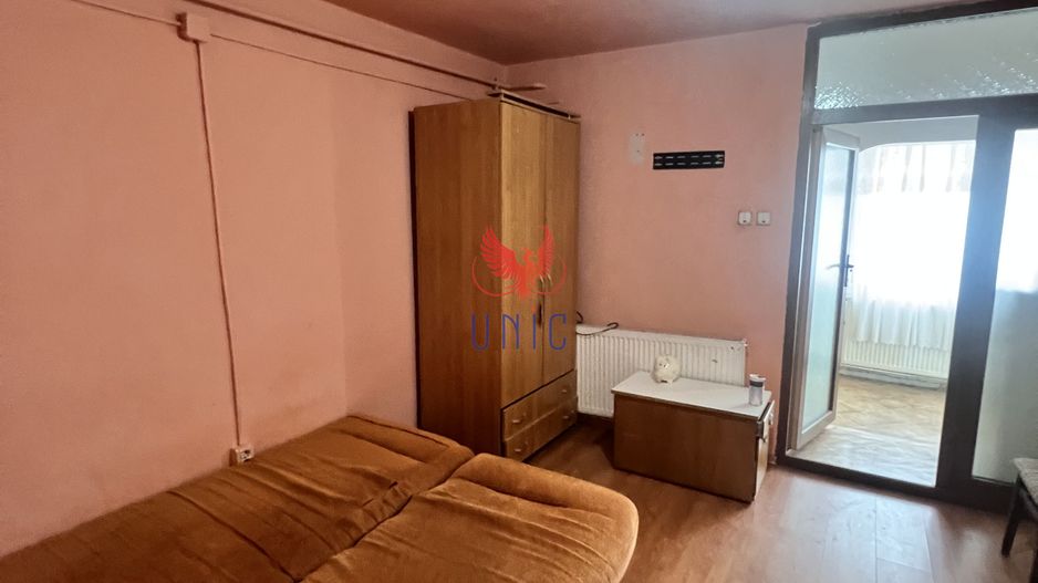 Garsoniera Valea Rosie , etaj 3/4 - Poză 1