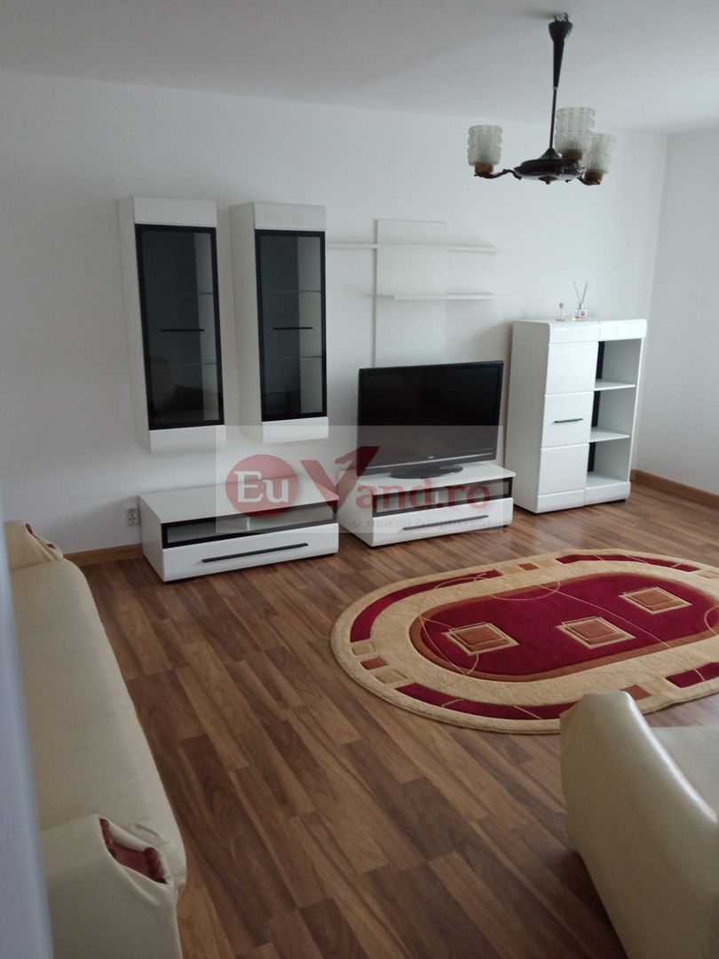 De inchiriat apartament cu 3 camere ICF, langa Scoala nr. 12, parter, 500 E - Poză 1