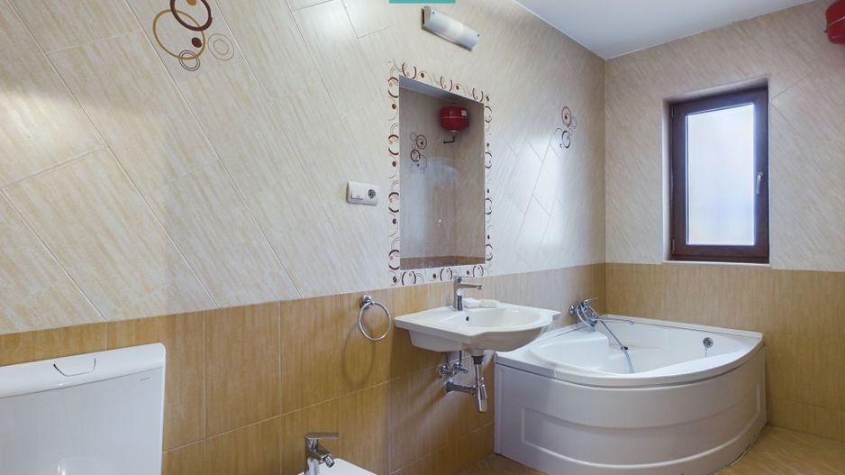 Apartament 3 camere Ultracentral - Poză 3