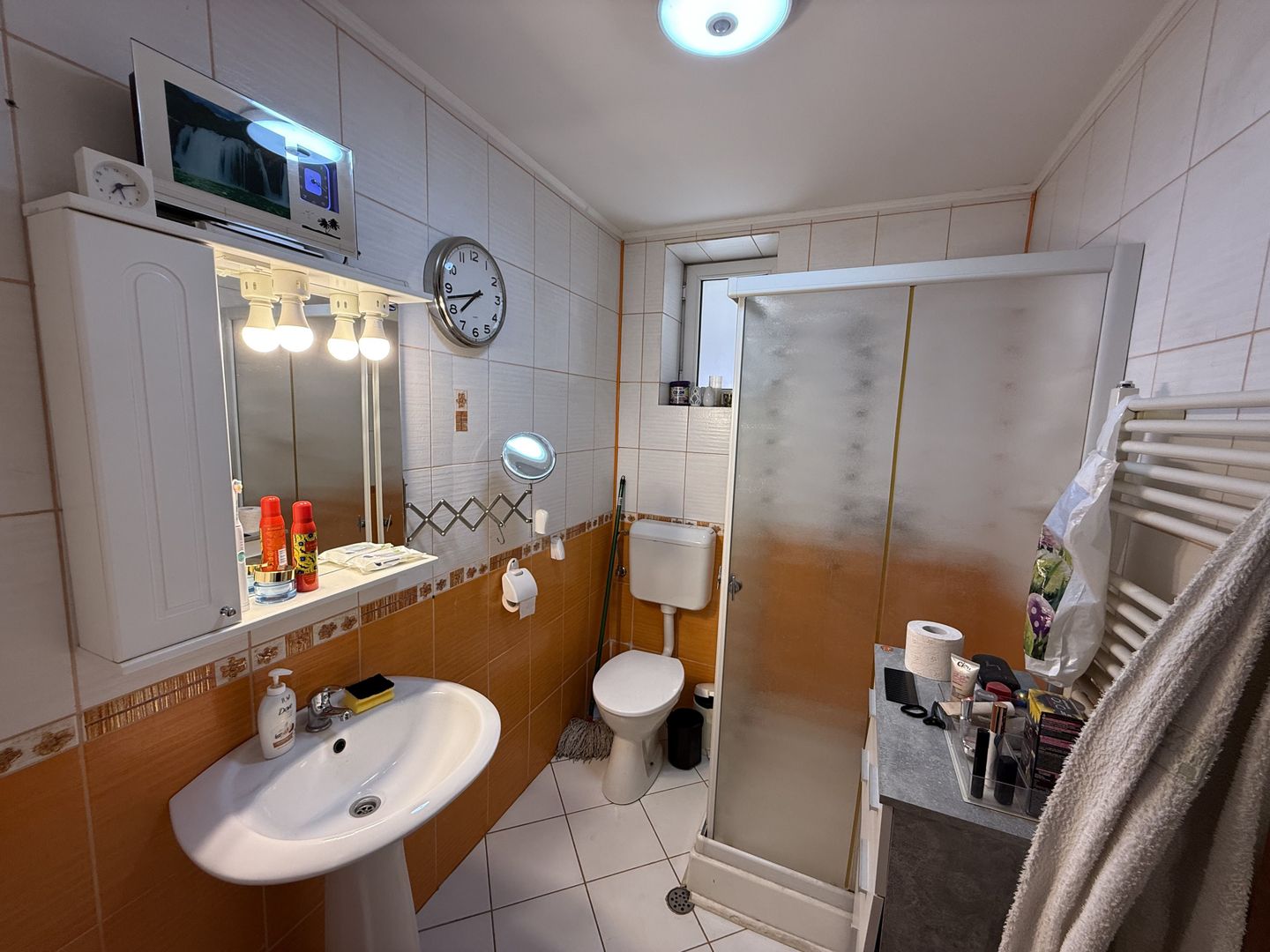 Vila P+1 cu terasă 255 mp + garaj 22,5 mp si teren 417 mp-Berceni ! - Poză 17