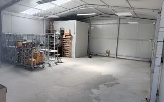 Închiriere hală 100 mp în Lumina, curent 220/380 V, baie proprie - Poză 7