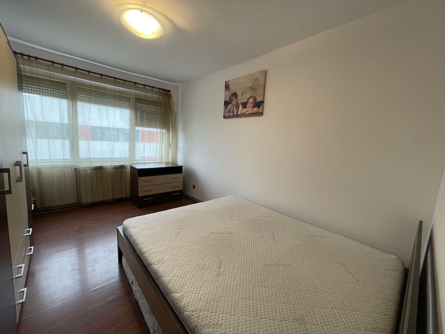 Apartament 3 camere, zona foarte buna. - Poză 3
