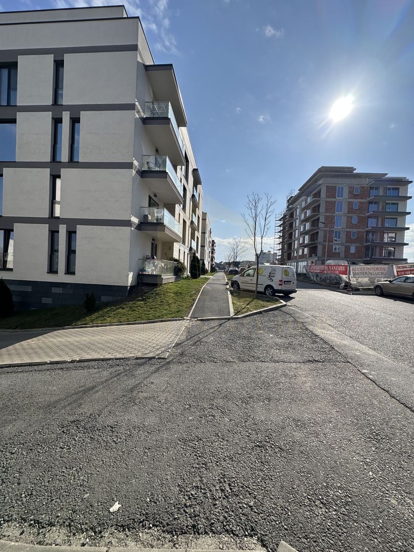 Vanzare apartament 2 camere, decomandat, garaj, Andrei Muresanu - Poză 9