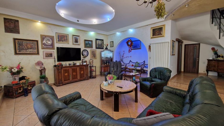 Vila 8 camere ,Prelungirea Ghencea - Poză 8