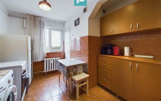 Apartament cu 2 camere în Vlaicu - Poză 1