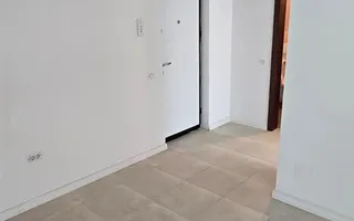 METROU APARATORII PATRIEI - STUDIO GATA DE MUTAT - Poză 20