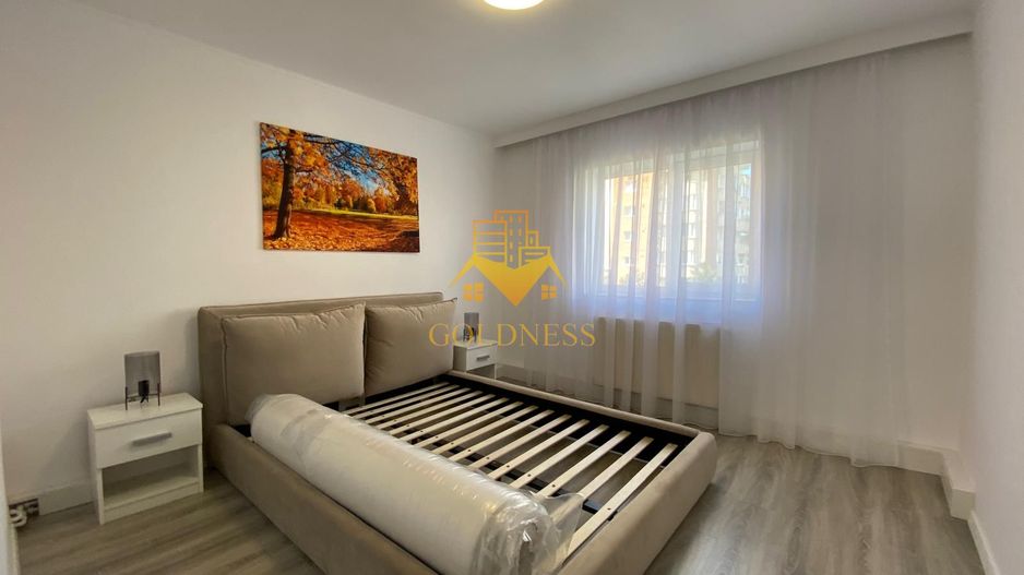 ZONA PREMIUM! AP RENOVAT! 2 camere deco, 57 mp, Plopilor, et 3/4 , sud - Poză 3