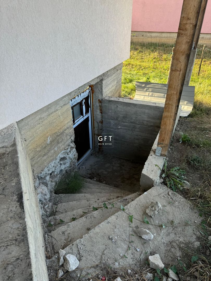 Casa de vanzare la Orheiul Bistritei si teren de 24 de ari - Poză 22