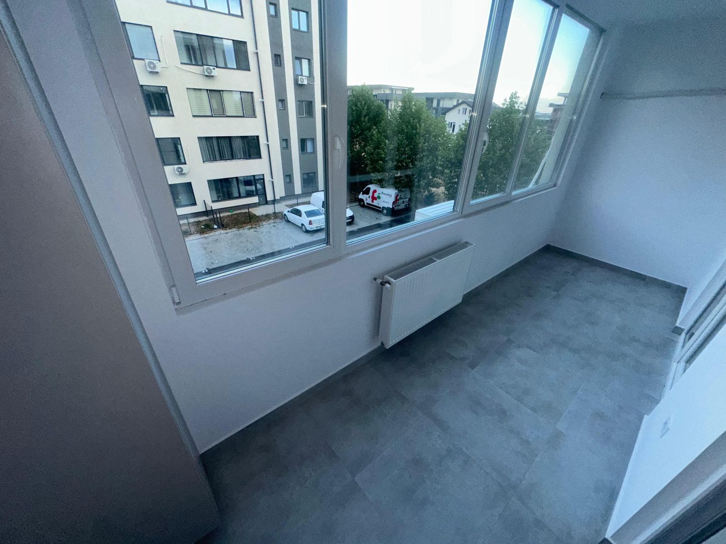 AP. 2 CAMERE STEJARULUI, LOC PARCARE, BUCATARIE INCHISA, BLOC NOU - Poză 6