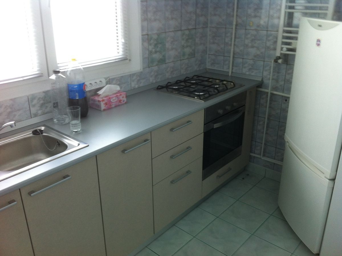 Apartament 2 camere RENOVAT de închiriat – Drumul Taberei, zona Favorit | - Poză 5