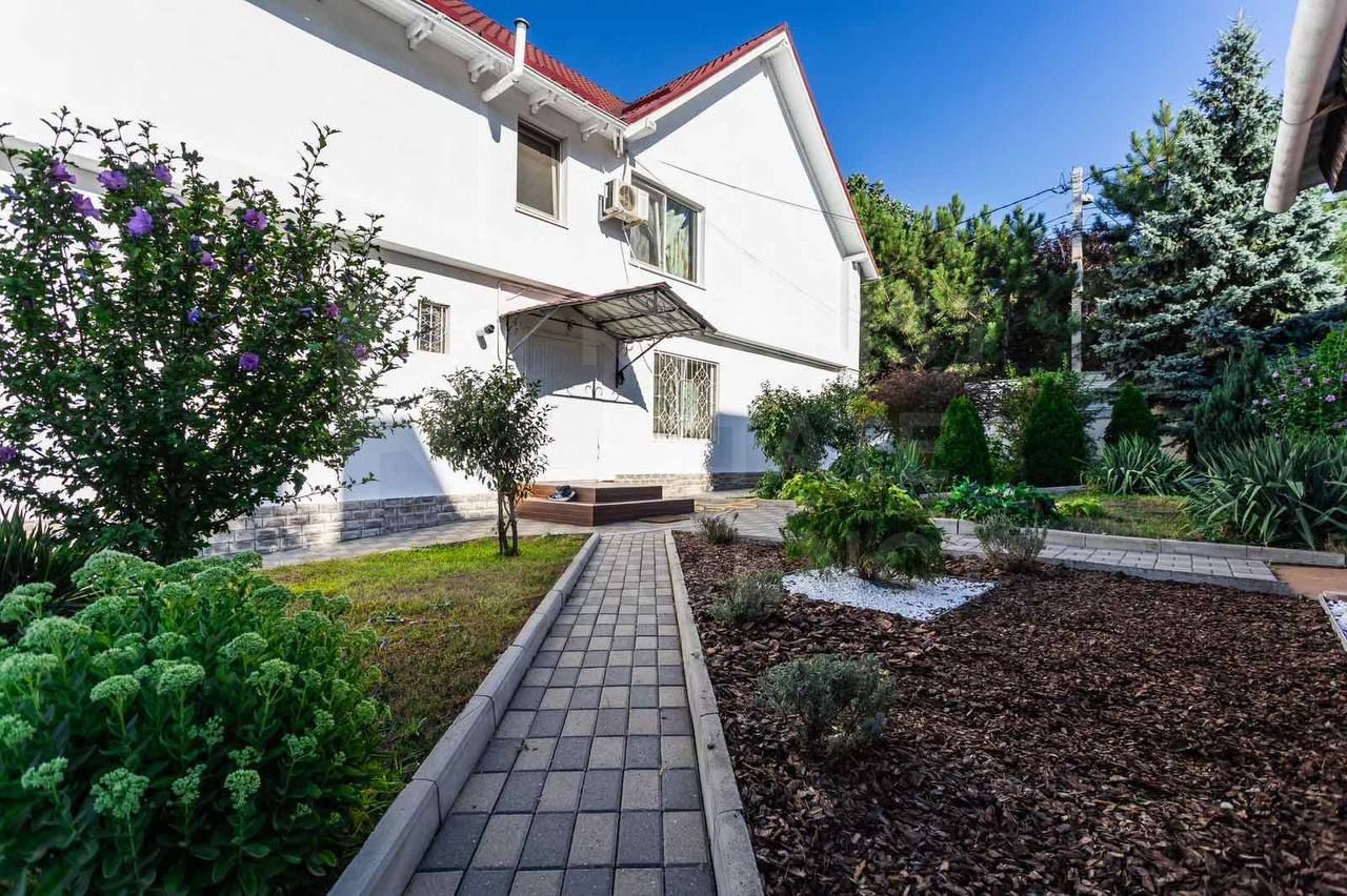 Chirie, casă, 3 camere, strada Valea Dicescu, Telecentru - Poză 1