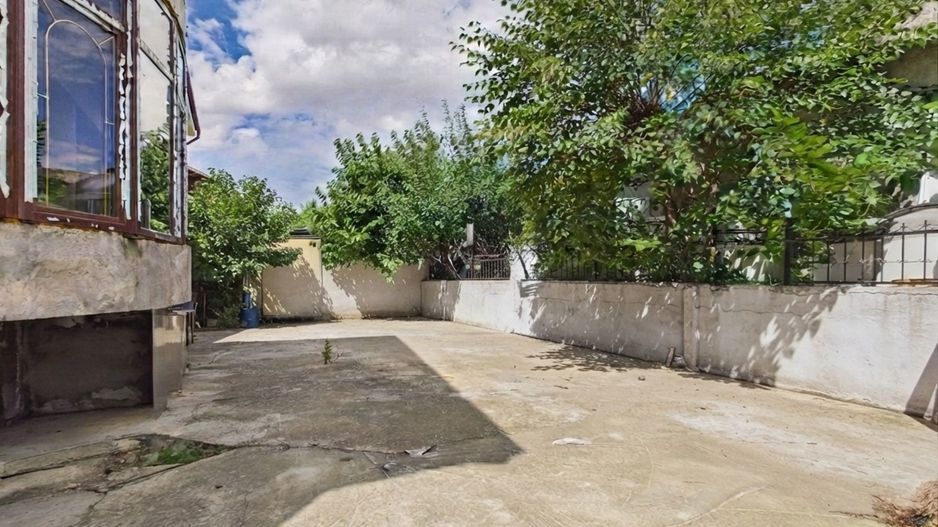 Clădire 850 mp, Czaran Gyula, 8 parcări - Poză 17