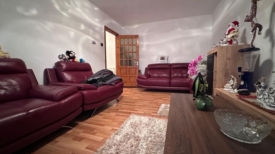 Apartament spațios cu 4 camere de vânzare! - Poză 7