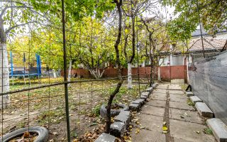 Șansă pentru familie mare apartament la casă, cu teren, Bujac. - Poză 11