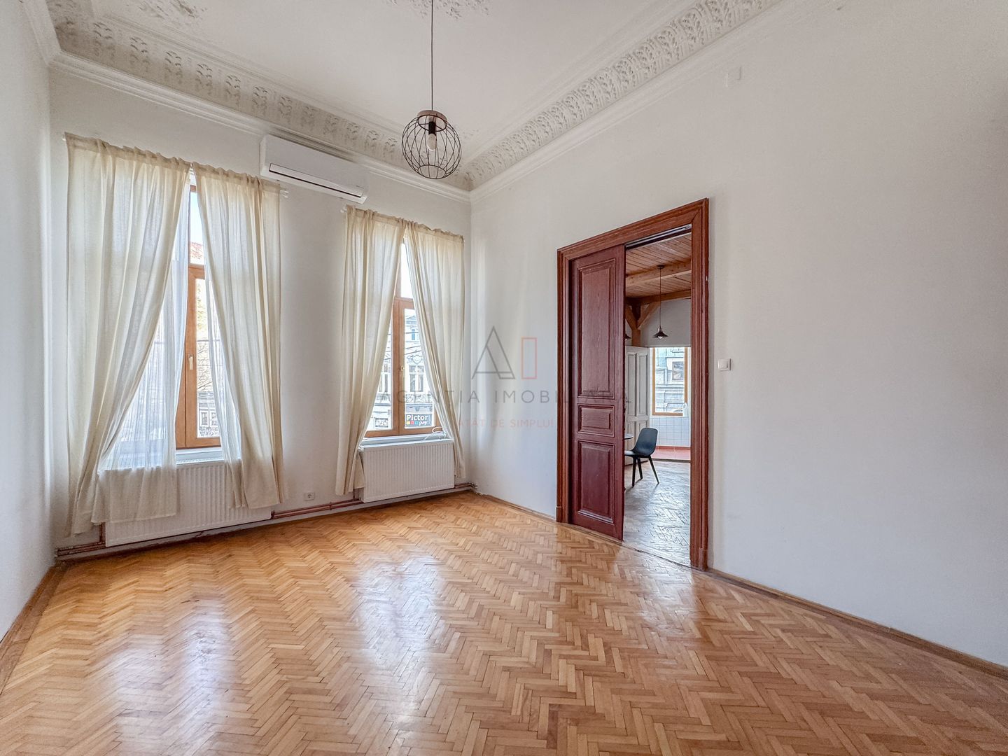 Bijuterie Arhitecturala | Apartament 4 Camere Vila - Poză 1