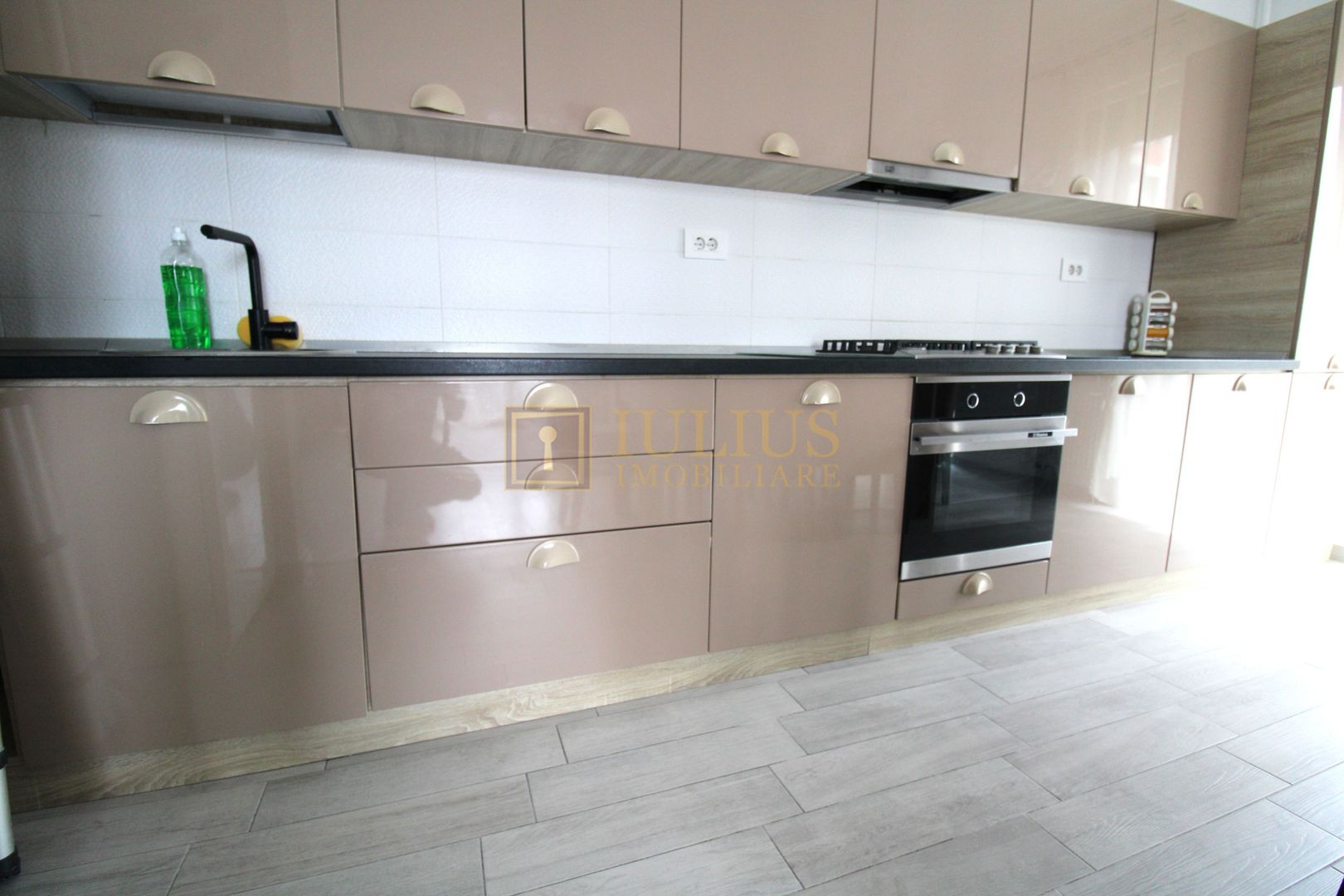 Apartament in Complexul Iris- Torontalului - Poză 5