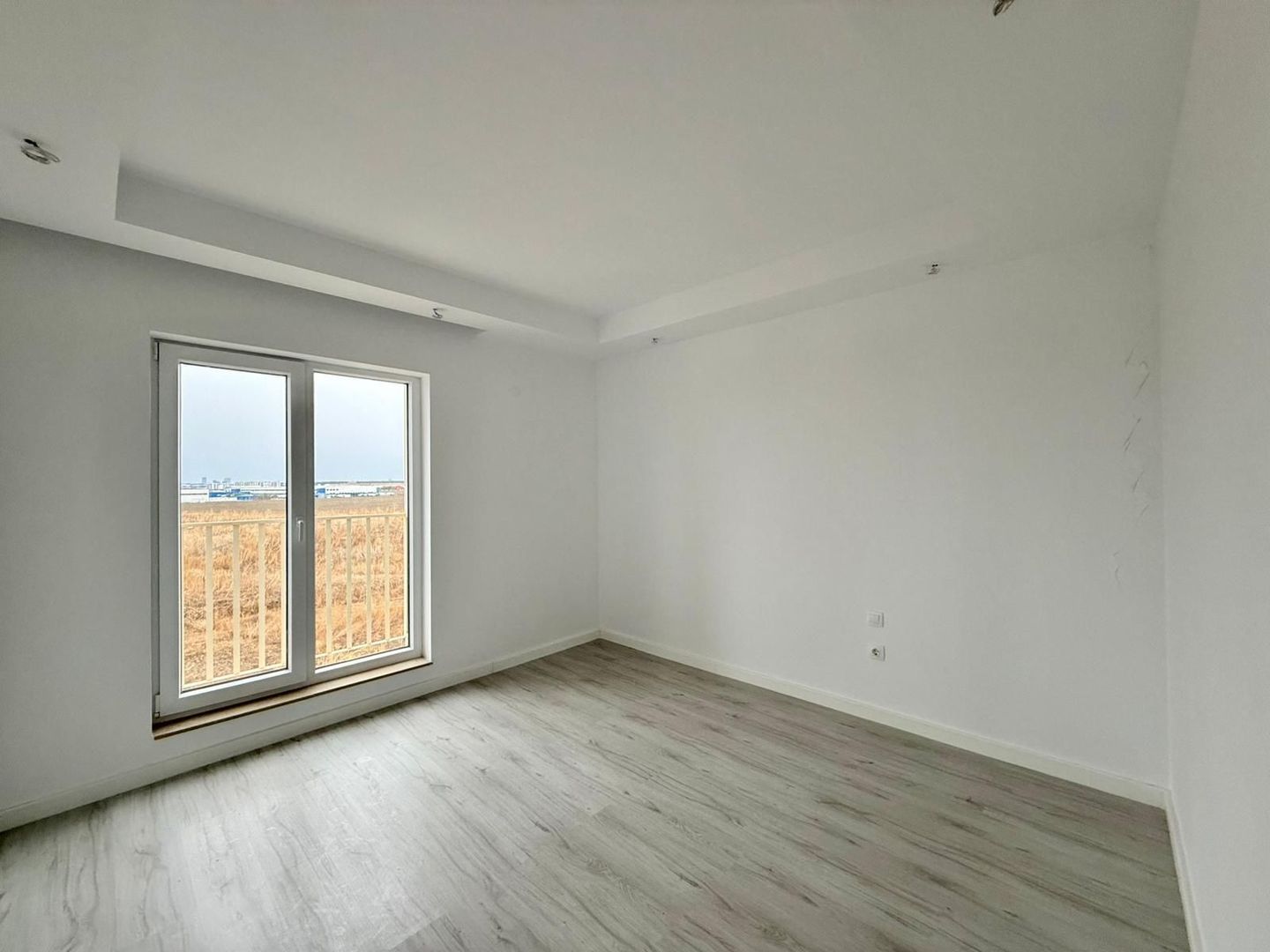 COSMOPOLIS - Apartament cu 2 camere - Poză 3