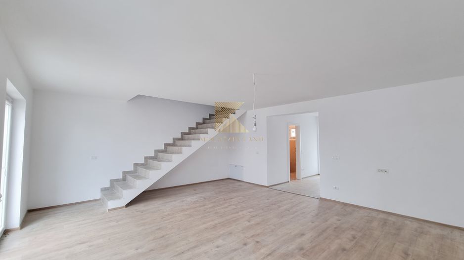 Casă însiruită cu 4 camere și curte proprie – Cartier Izvor, Str. Salc - Poză 3