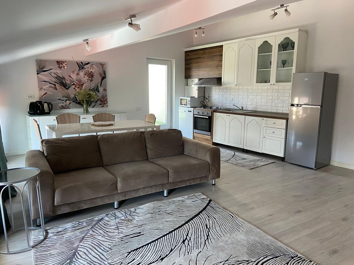 Apartament 4 camere | 3 dormitoare, 3 băi | Terasă 20 mp | parcare - Poză 1