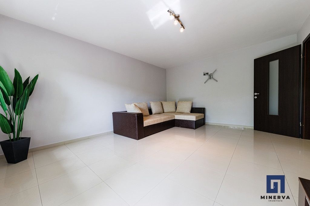 Apartament 4 camere cu garaj, etaj 1 - 91 mp, Zona Odobescu, Comision 0 - Poză 2