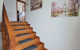 Spatiu birouri casa individuala curte proprie 9 birouri Selimbar - Poză 18