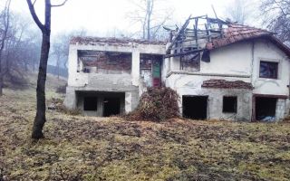 TEREN INTRAVILAN 3270 MP, CAMPULUNG - Poză 1