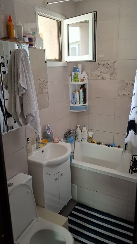 De vanzare apartament de 2 camere Titan -Scoala Mexic - Poză 4