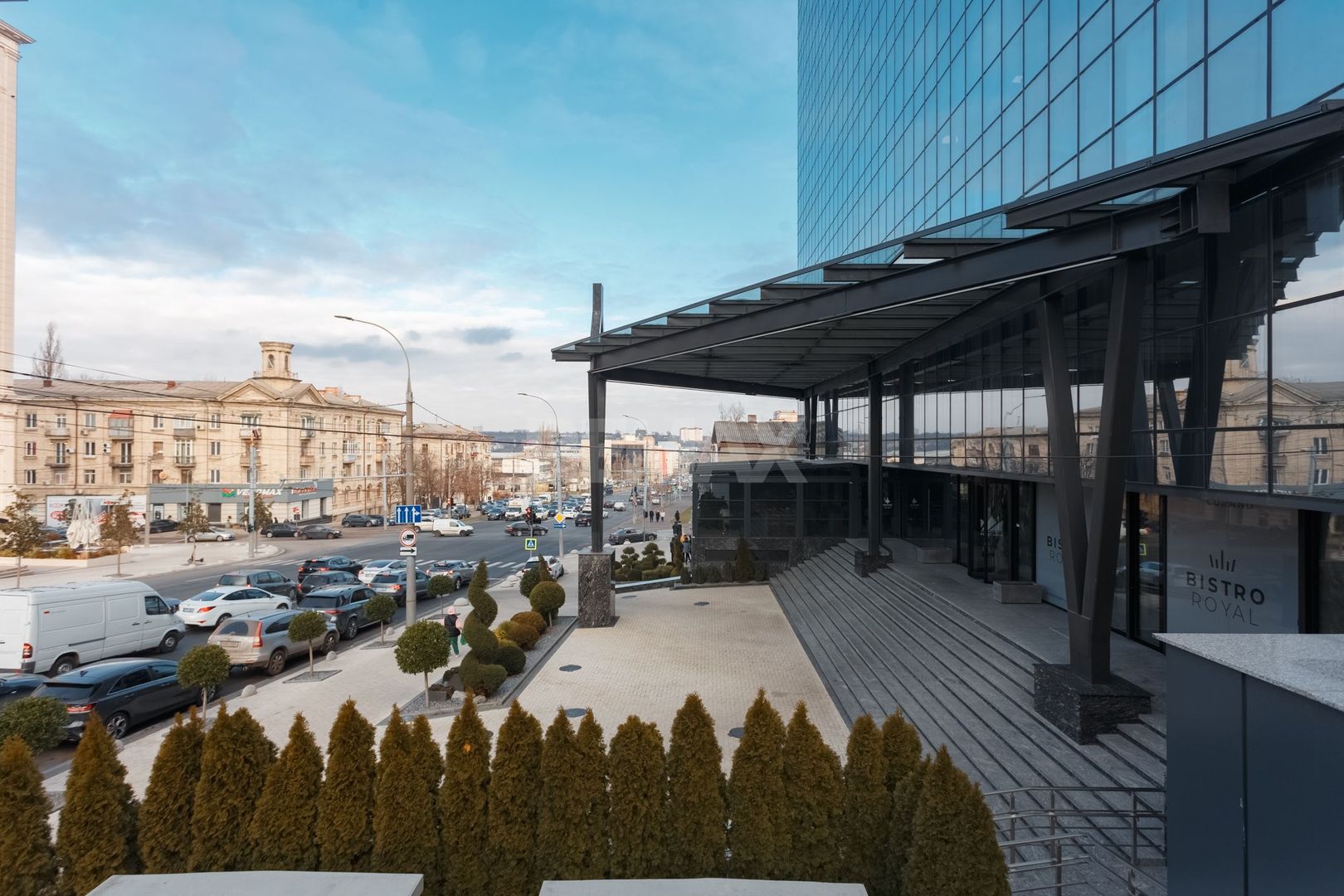 Spațiu Comercial. Business Centrul ROYAL TOWER - Poză 15
