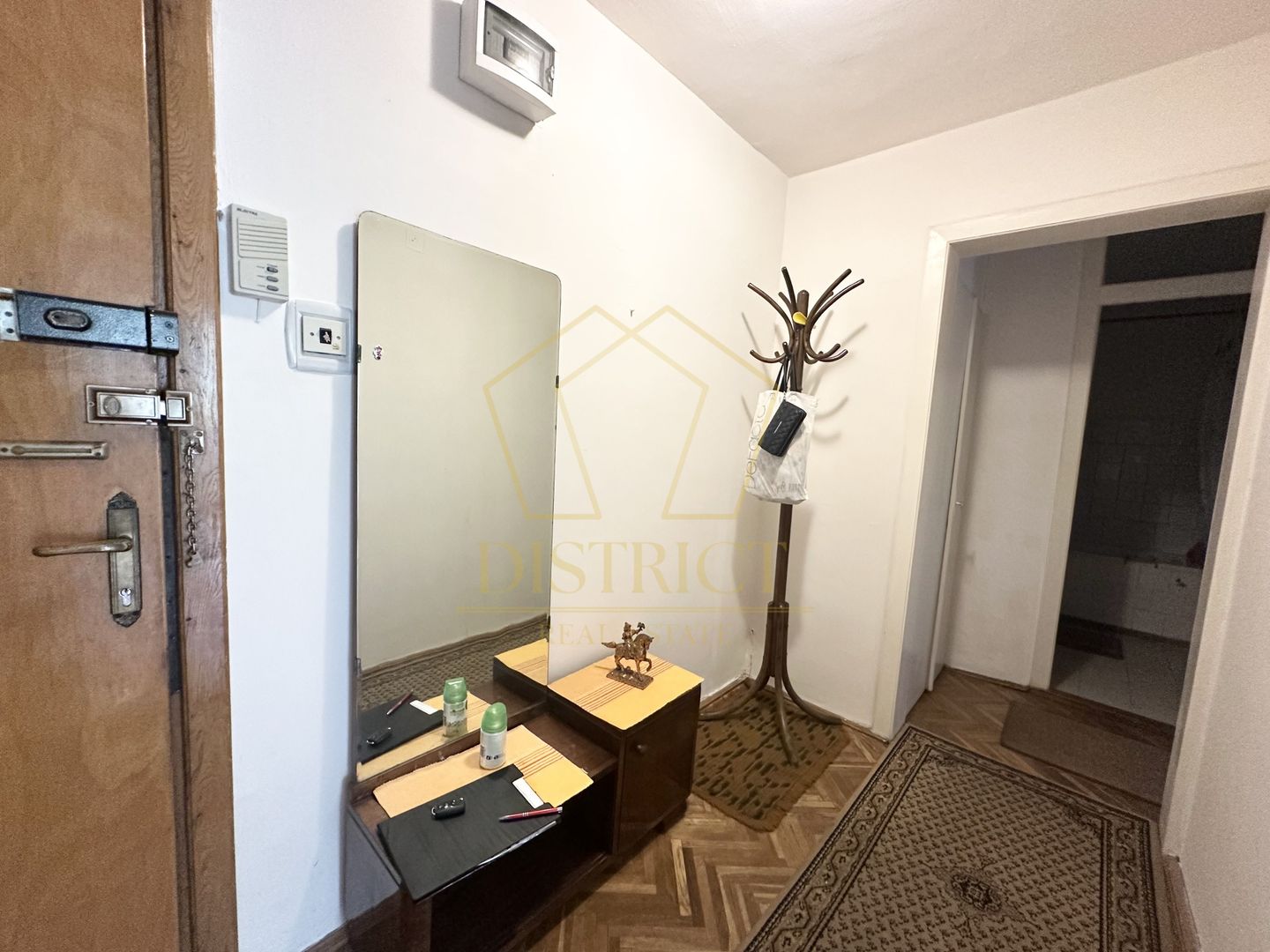 Apartament deosebit cu 2 camere decomandat | Sala Olimpia | Complexul Studentesc - Poză 11