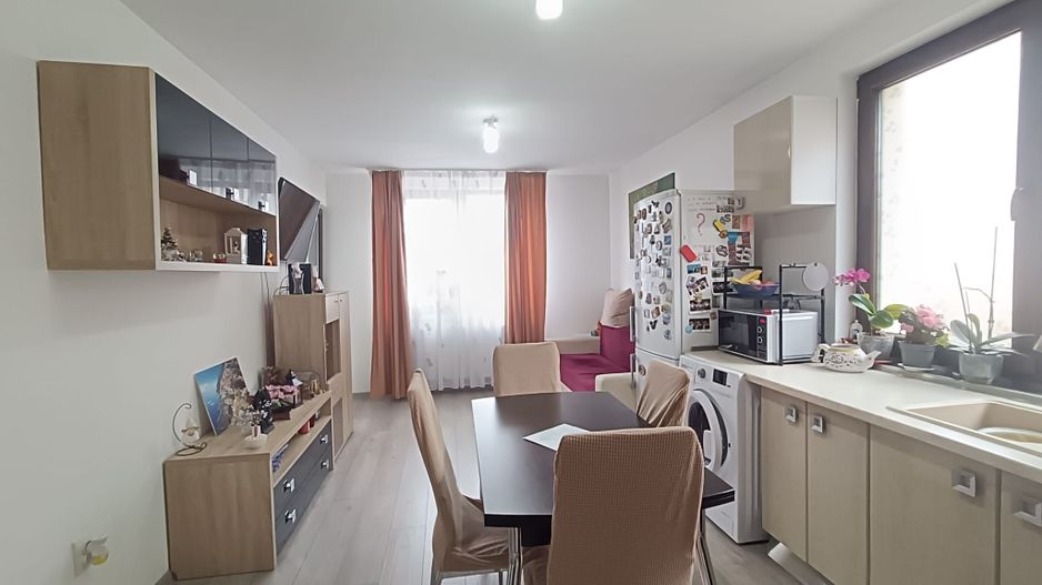 Apartament 3 camere Floresti cu parcare - Poză 2