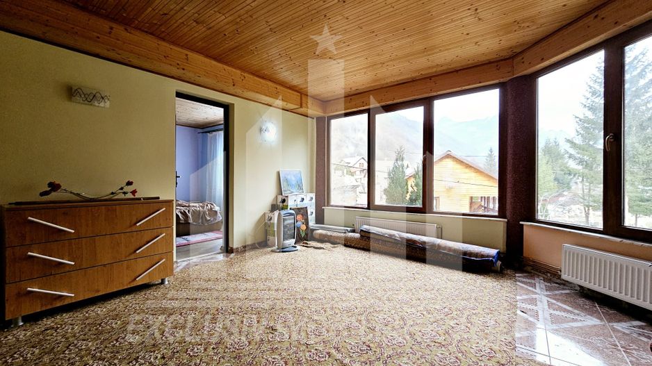 Casa de vacanta cu potential de Pensiune Turistica, Ramet - Poză 10