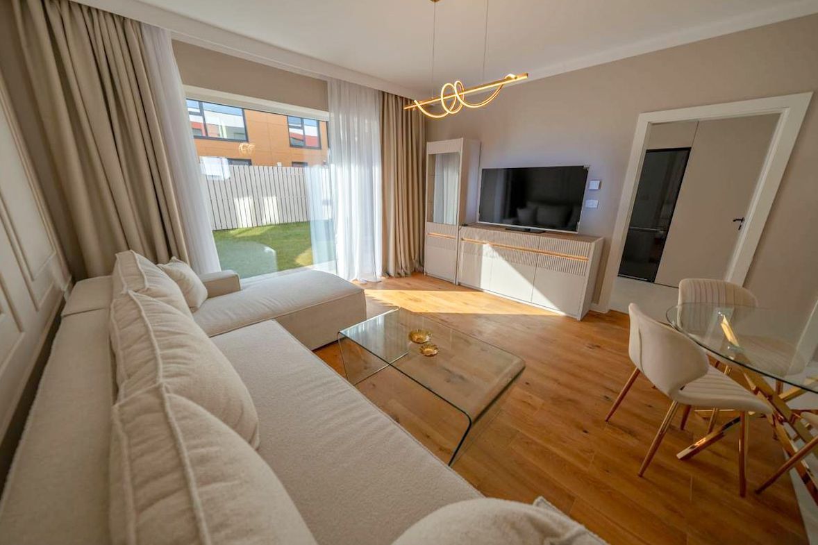 Prima Închiriere I Vilă 3 camere | Pipera Plaza | Curte privată - Poză 1