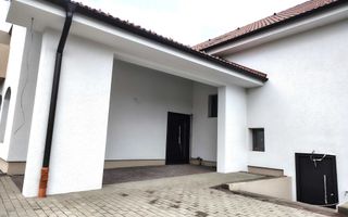 Casa Rezidentiala |7 Camere | 418 MP | Șura Mică - Poză 2