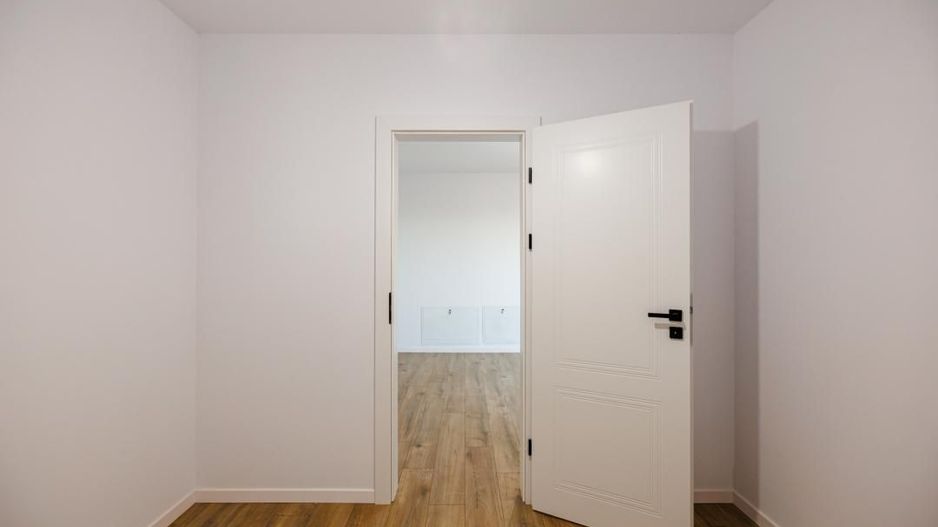 Duplex P+E în Moșnița Nouă, 3 dormitoare, 3 bai, teren 403 mp. Comision 0% - Poză 37