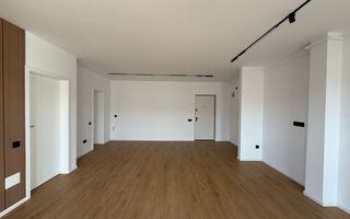 Apartament la etaj intermediar | Bloc exclusivist | Eroilor - Poză 2